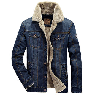 Herrenjacke mit Knöpfen und Seitentaschen