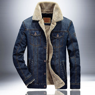 Herrenjacke mit Knöpfen und Seitentaschen