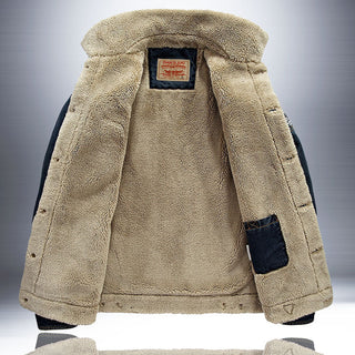 Herrenjacke mit Knöpfen und Seitentaschen