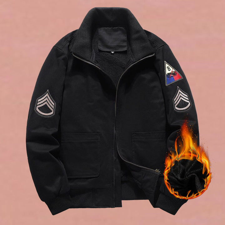 Herren Bomberjacke im Militärstil mit Patches und verdecktem Reißverschluss