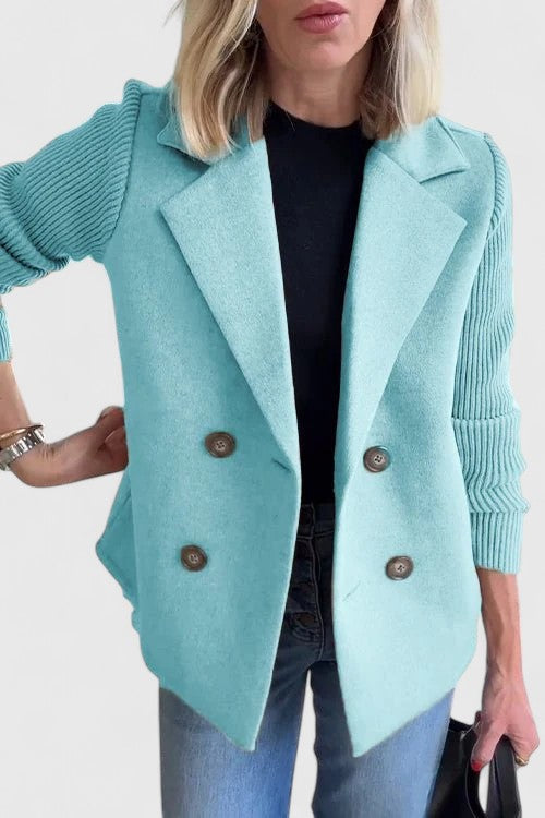 Emma | Damen Blazer mit Strickärmeln und Knöpfen