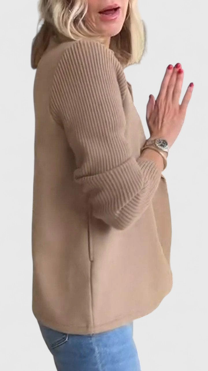 Emma | Damen Blazer mit Strickärmeln und Knöpfen