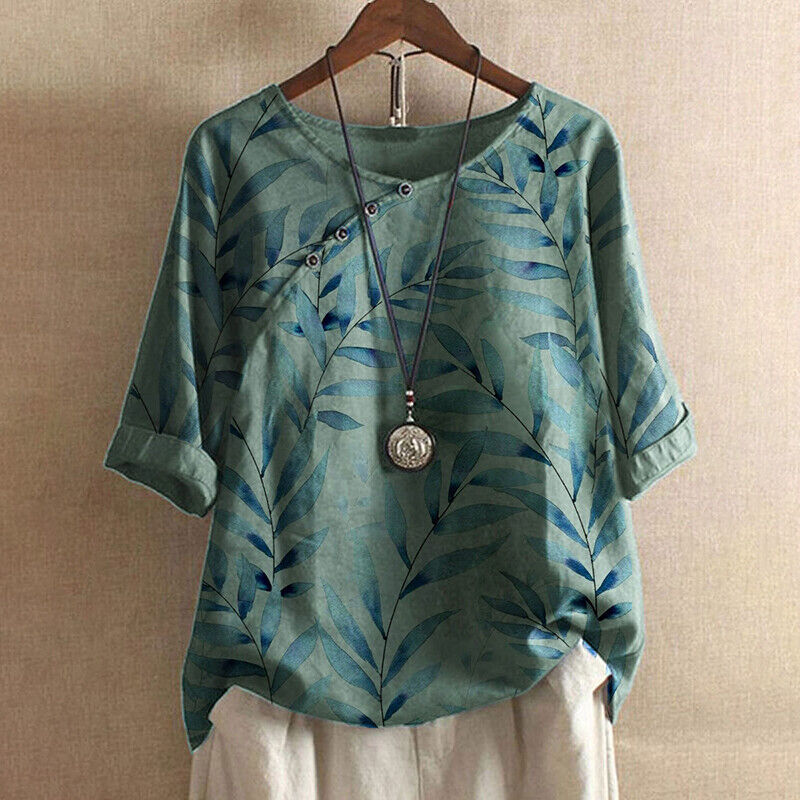 Claudine™ – Bluse mit Blattdruck und Knopfdetails